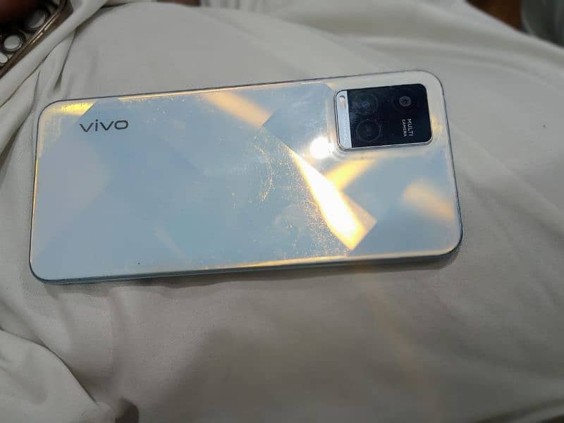 vivo y21 for sale in good condition 1