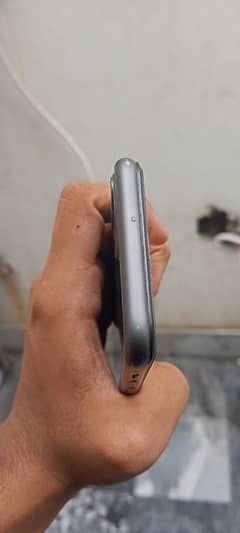 Iphone 11 With Charger And Power bank 0