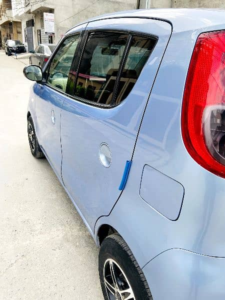 Suzuki MR Wagon 2013 11