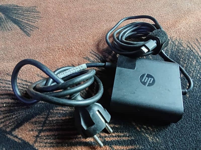 Lenovo and hp type c laptop charger 2