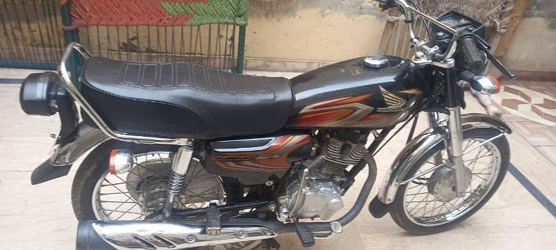 Honda 125cc 10/10 Bic 1