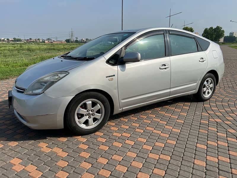 Toyota Prius 2011 7