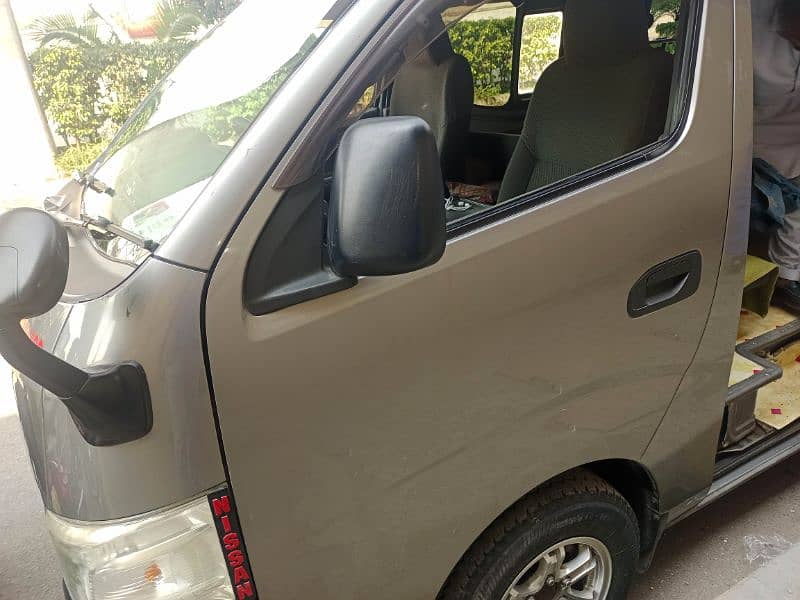 Nissan van / baxsa urgent for sale 5