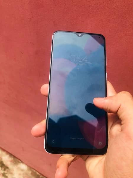 Samsung galaxy A30s 4