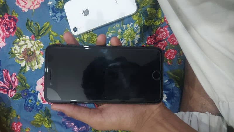 iphone 7plus 128gb PTA Approved 1