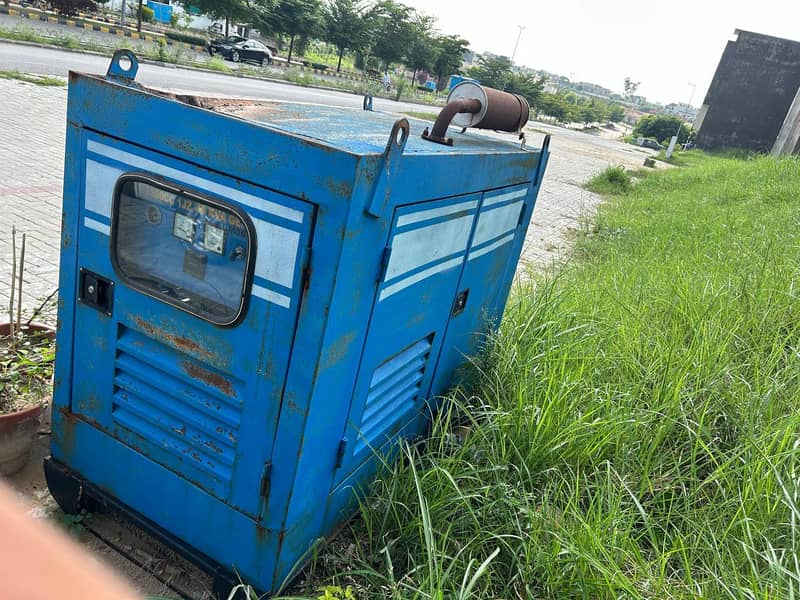 Used Generator Full Size Japanese 32 KV Good condition for Sale 4