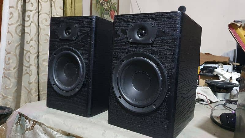 jamo 2.0 powered studio speakers 2