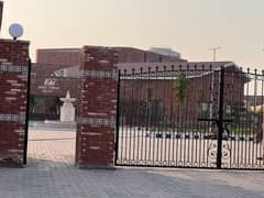 A Palatial Residence For Facing Park sale In FDA City - Block C4 Faisalabad 0