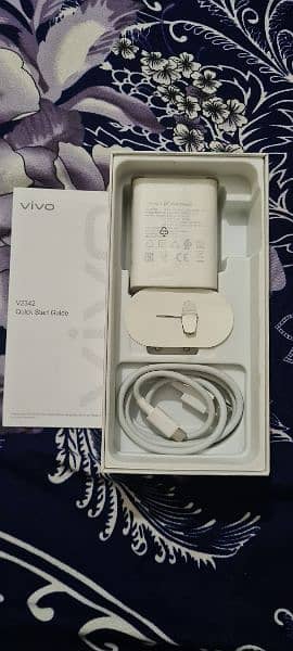 Vivo y100 256gb 10 months warrenty Complete Box 2