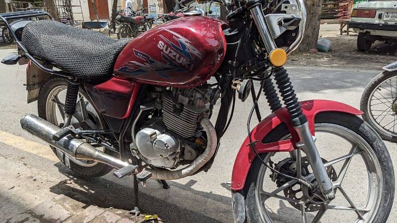 Suzuki GS 150 1