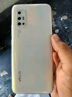 03407851889 vivo v17 12GB/256GB Snapdragon 720G superamoled 48mpselfie