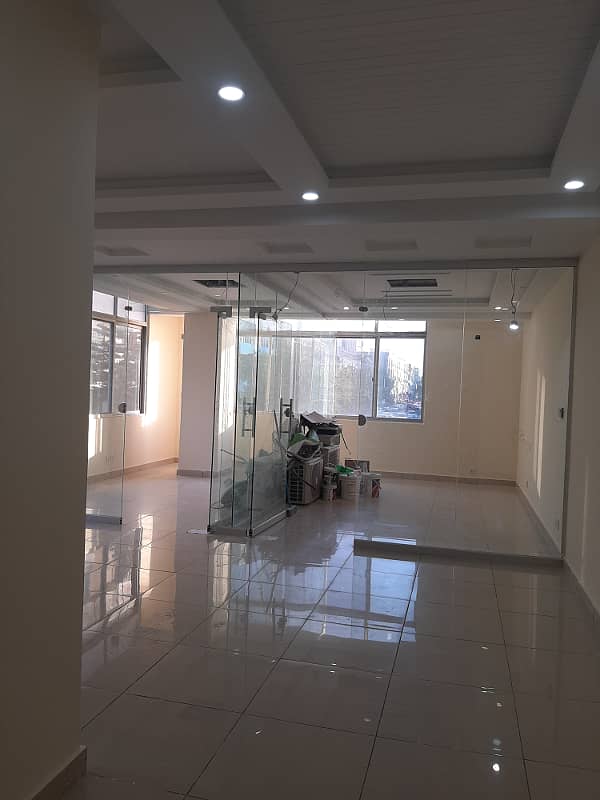 G/11 markaz new plaza vip location 1st floor 700sq corrner office available for rent real piks 0