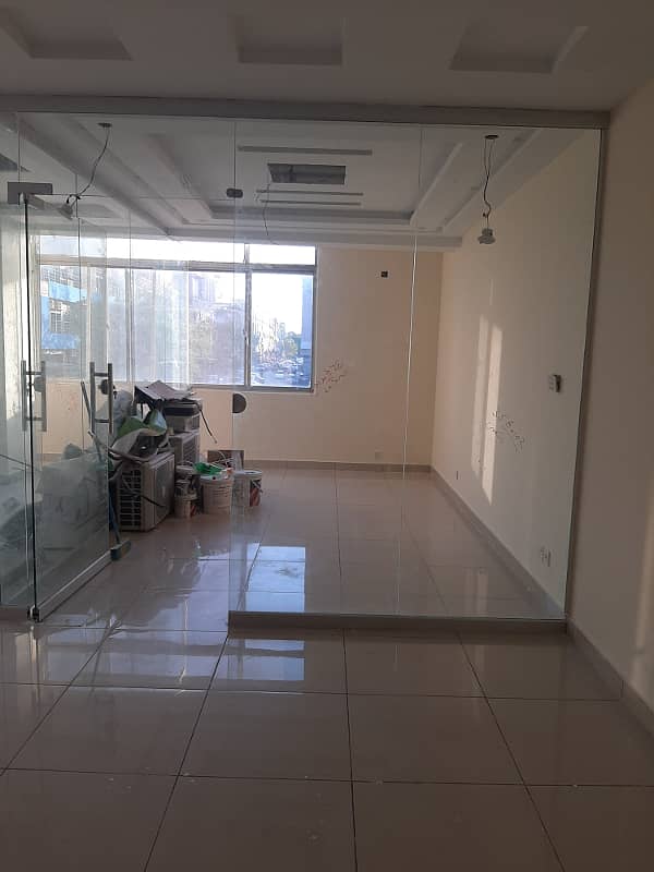 G/11 markaz new plaza vip location 1st floor 700sq corrner office available for rent real piks 4