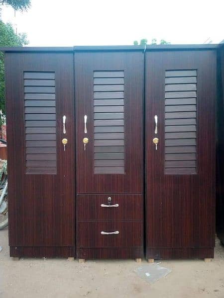 3 door wardrobe 03012211897 4