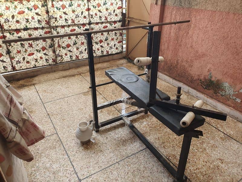 bench press in good condition 7