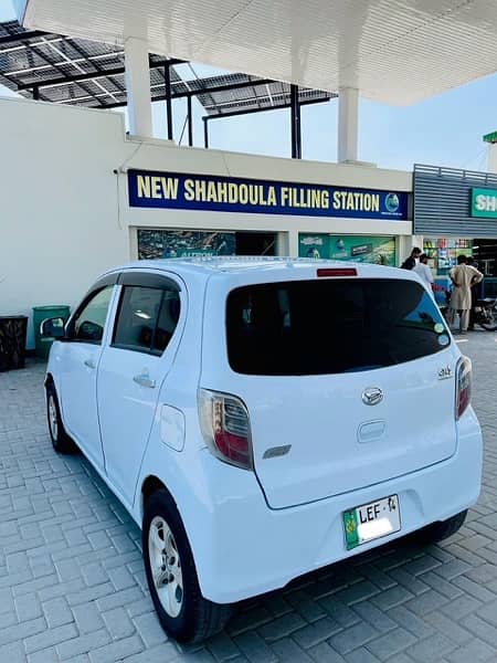 Daihatsu Mira 2012 3