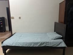 SLIGHTLY USED GOOD QUALITY SINGLE BED WITH MATTRESS 0