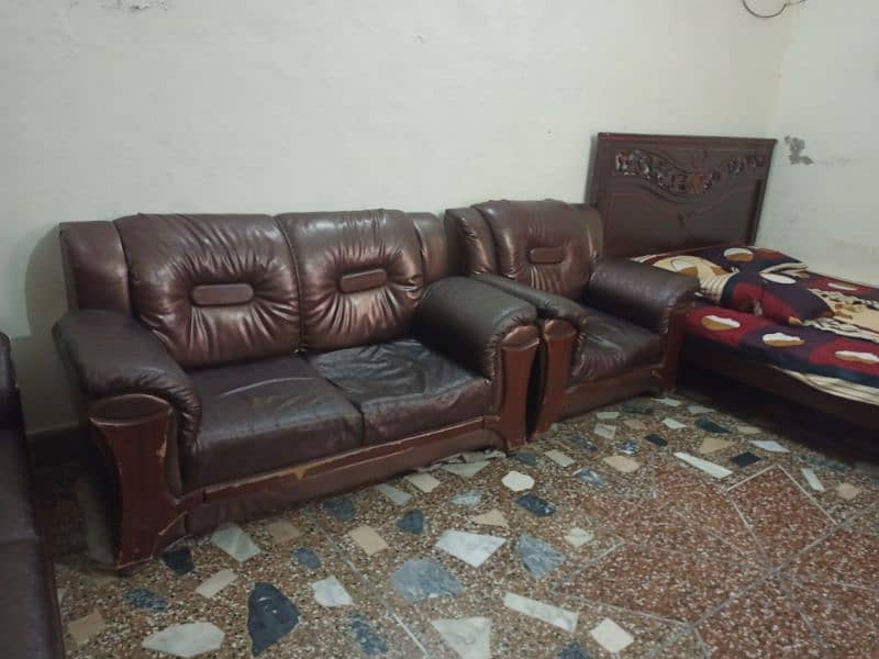 Complete leather sofa set 1