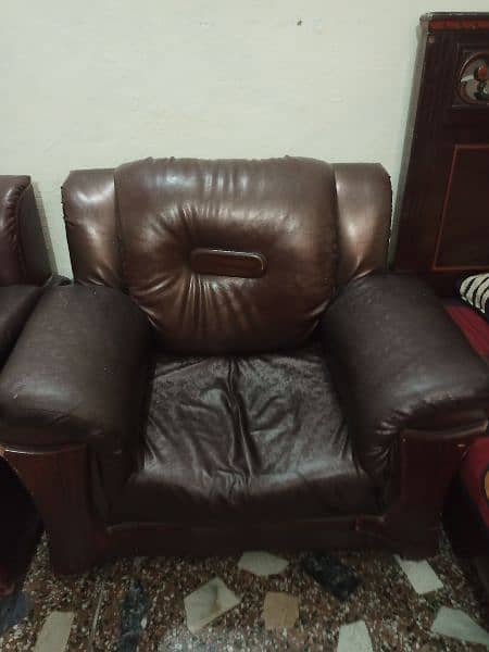 Complete leather sofa set 5