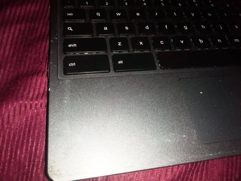 Acer Chromebook windows 10 installed 4gb ram  128 gb ssd 5