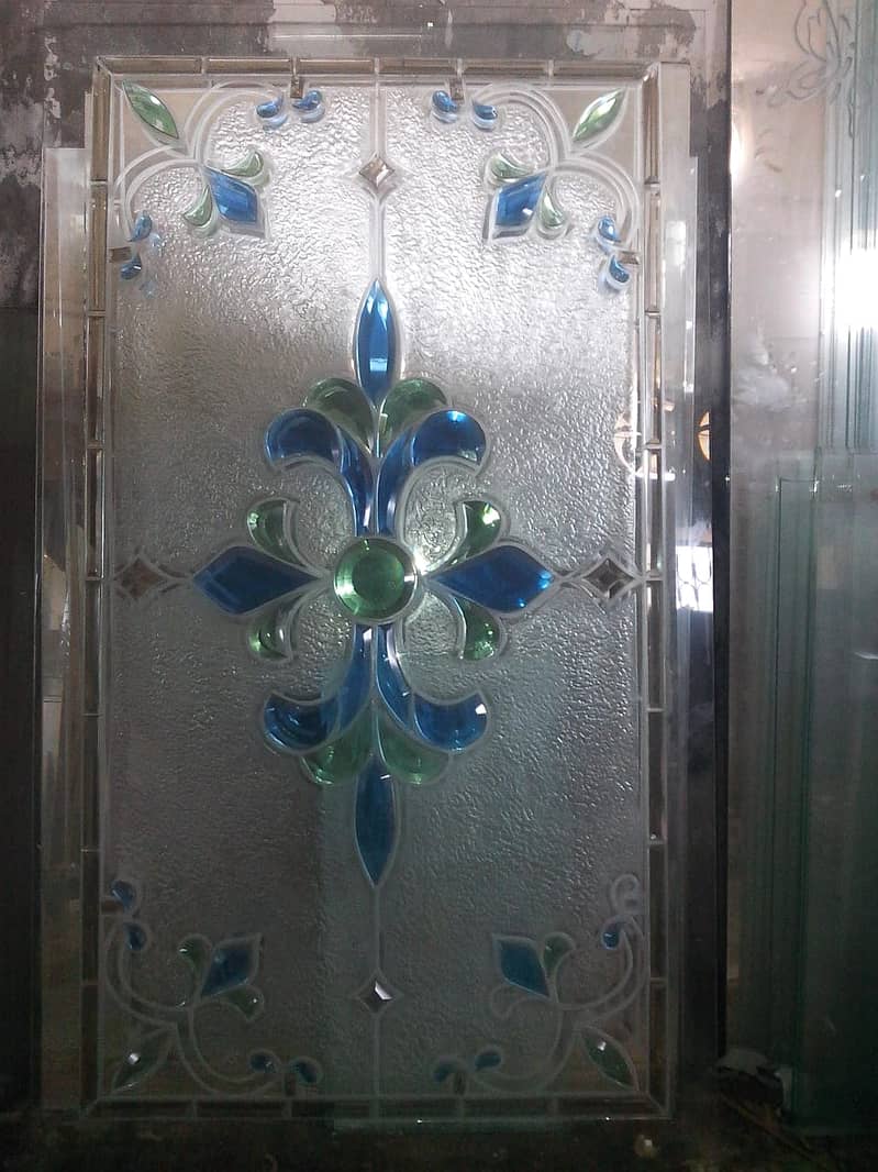 Aluminium Windows & Glass Decor 4