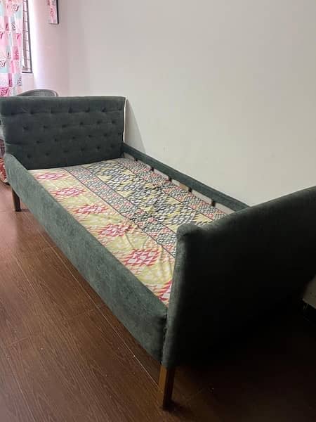 Pair of single beds 2