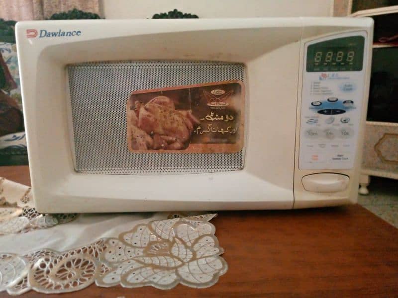 microwave oven for sale in good condition 3