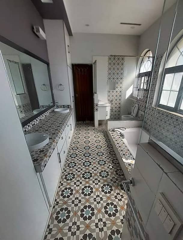 2 Kanal With Basement House For Sale Sector-A Bahria Town Lahore 6 Bedroom'S Tv Lounge Draing Room Cinema Room Hott Location Servent Room With Attached Bath'S Near By Park Mosque Commercial Market 17