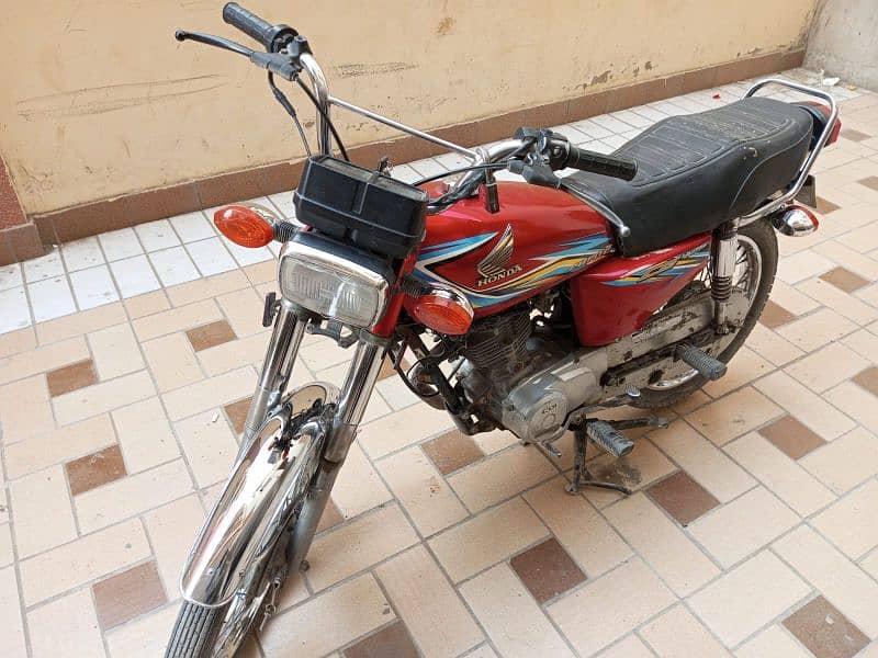 HONDA CG 125 KARACHI GOLDEN NUMBER 5