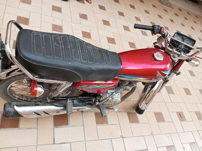 HONDA CG 125 KARACHI GOLDEN NUMBER 7