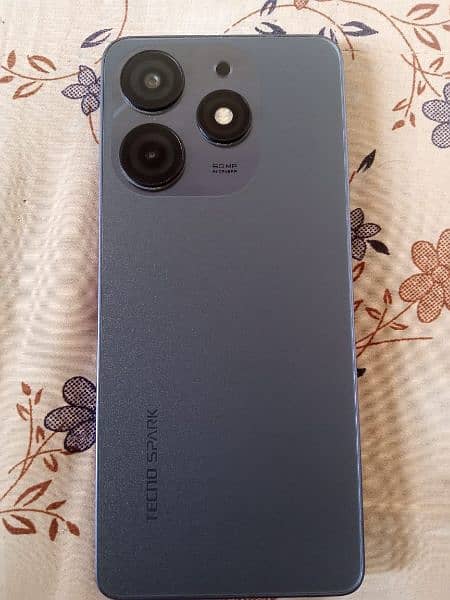 Techno spark 10 pro 16/256 2