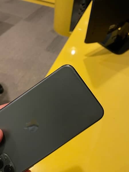 Iphone 11 Pro Max PTA Approved 3