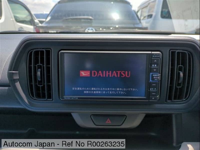 Daihatsu Boon 2021 8