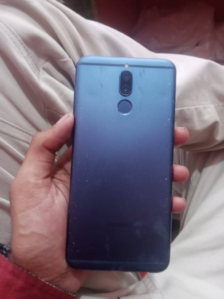 Huawei mate 10 light 4/64gb 3