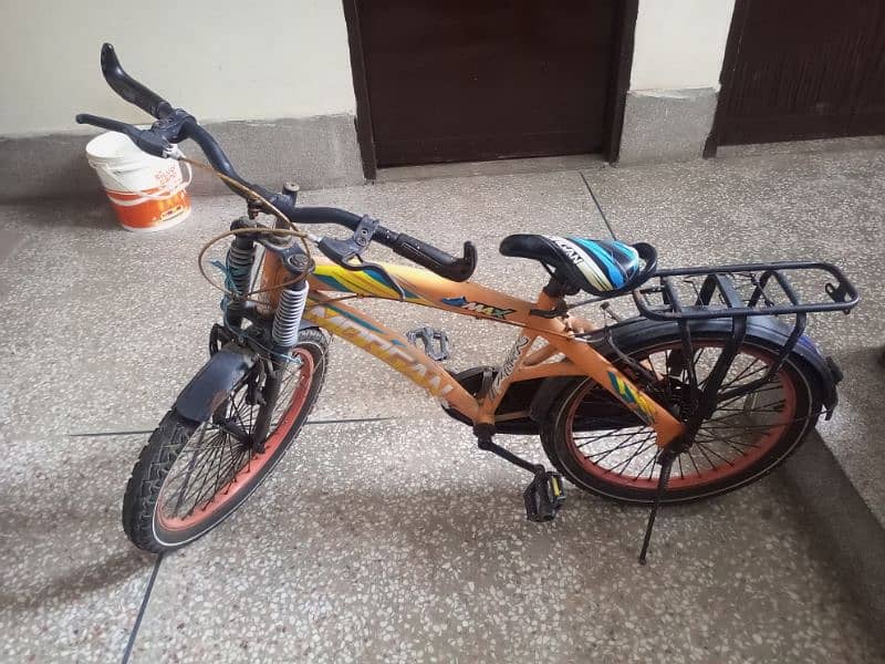 Kids cycle in best new type condition 0