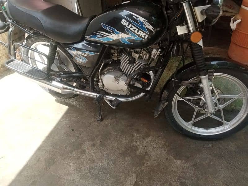 Suzuki 150 bike 1