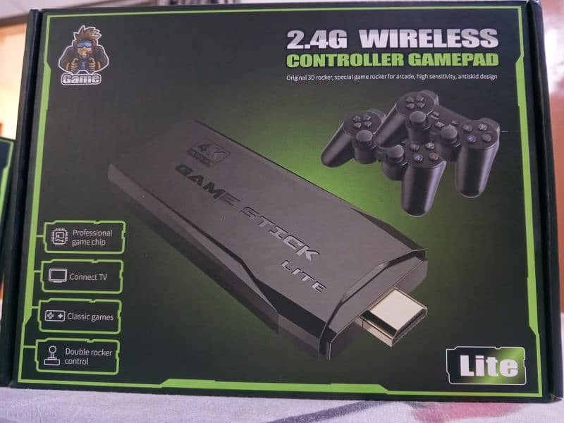 DOUBLE WIRELESS CONTROLLERS GAME STICK LITE M8 1