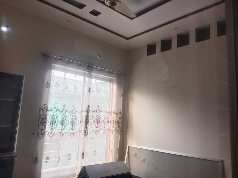 7.5 Marla Like Brand New Beautiful House Available For Sale In Johar Town 21