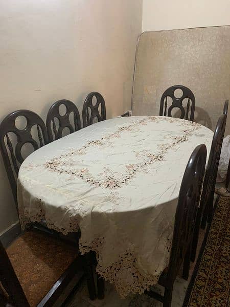 8 seater dining table 0