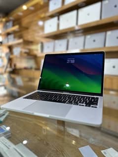 Macbook Pro 2020 M1 Chipset 0