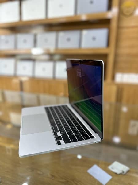 Macbook Pro 2020 M1 Chipset 2