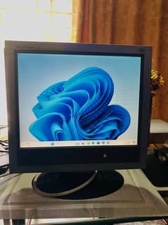 Original LG lcd monitor HD display with built in speakers