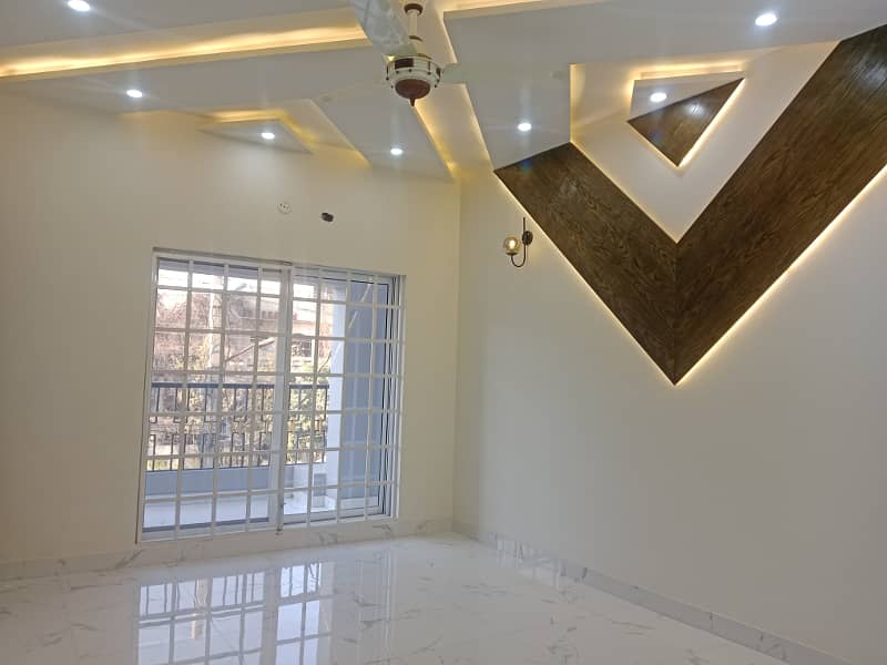 7.5 Marla Brand New House Available For Sale In Johar Town 10