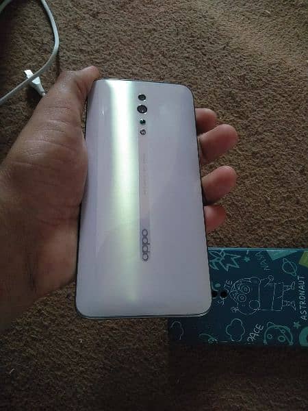 oppo reno z 8/256 3