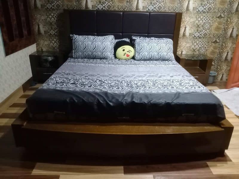 bed set is 75000 0