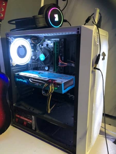 Thunder Raptor with 4 RBG fans, side glass and box only case and fans 3