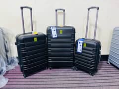 Luggage bags/ travel suitcases/ trolley bags/ travel bags/ attachi