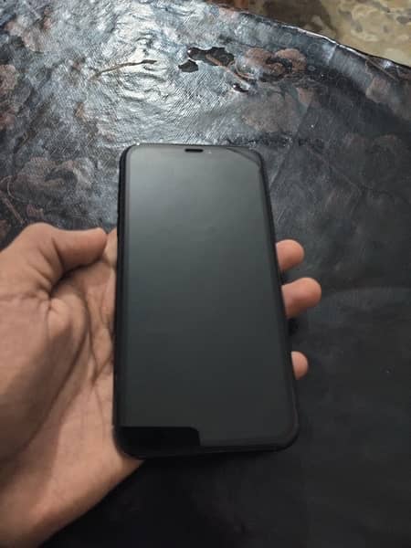 iphone XR 3