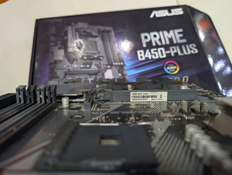 Asus motherboard with clean condition or never repair 1