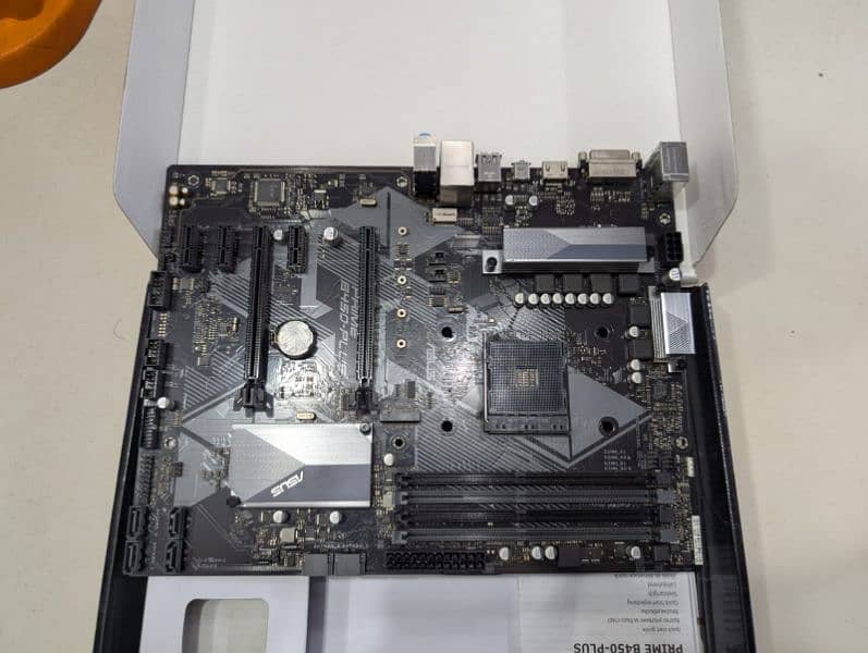 Asus motherboard with clean condition or never repair 11